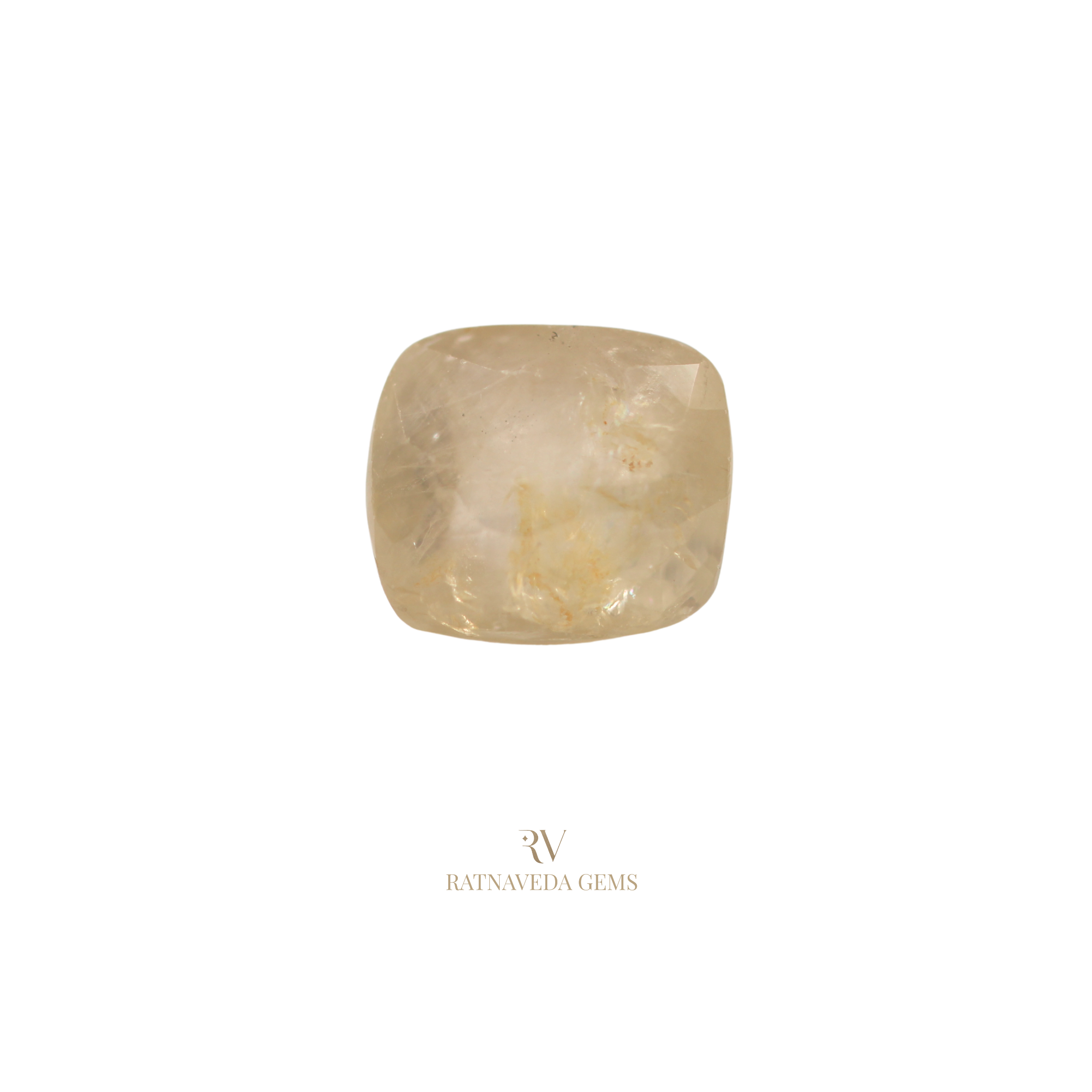 YELLOW SAPPHIRE (पुखराज) 5.56 CTS