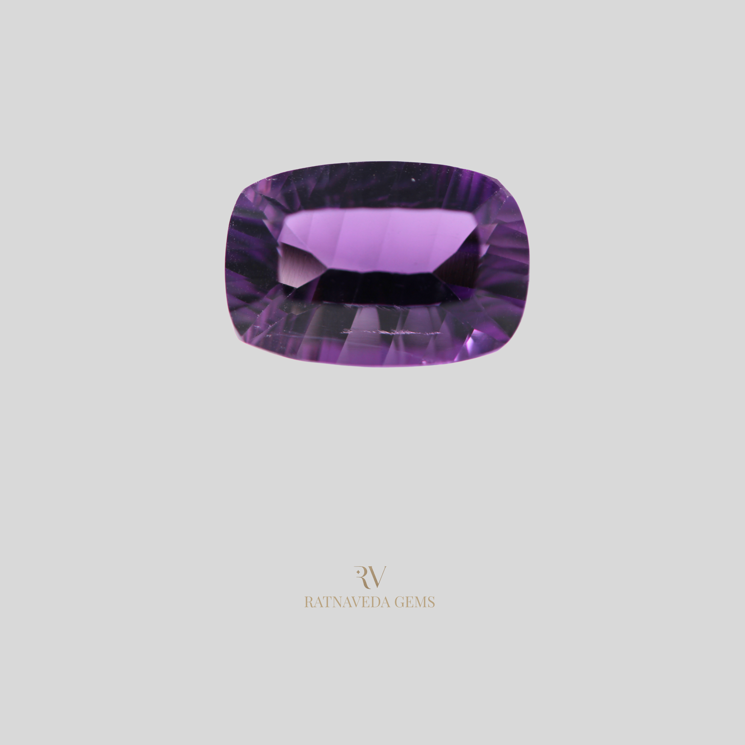 AMETHYST (जामुनिया) 7.75 CTS (AMT/14/AR)