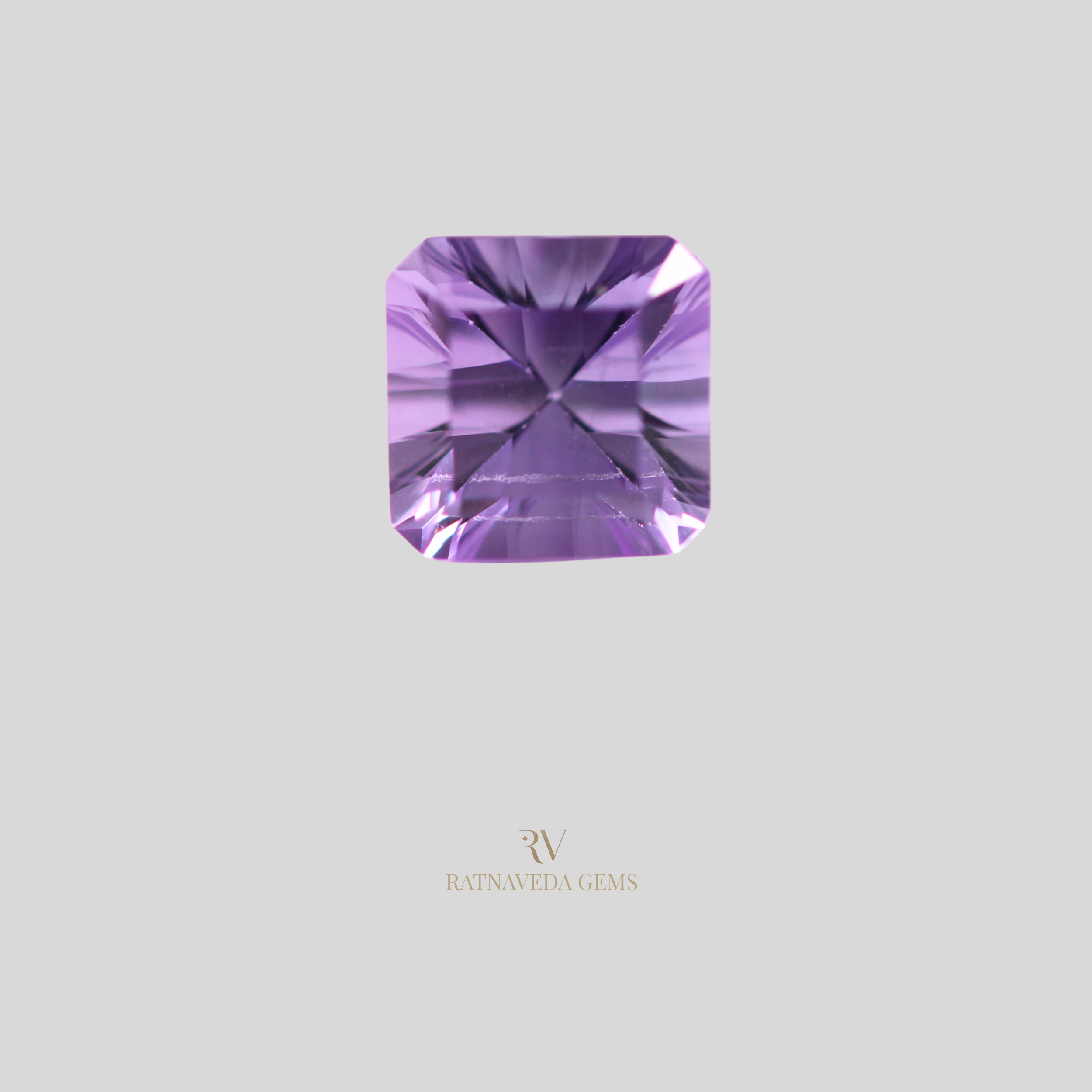 AMETHYST (जामुनिया) 4.585 CTS (AMT/3/AR)
