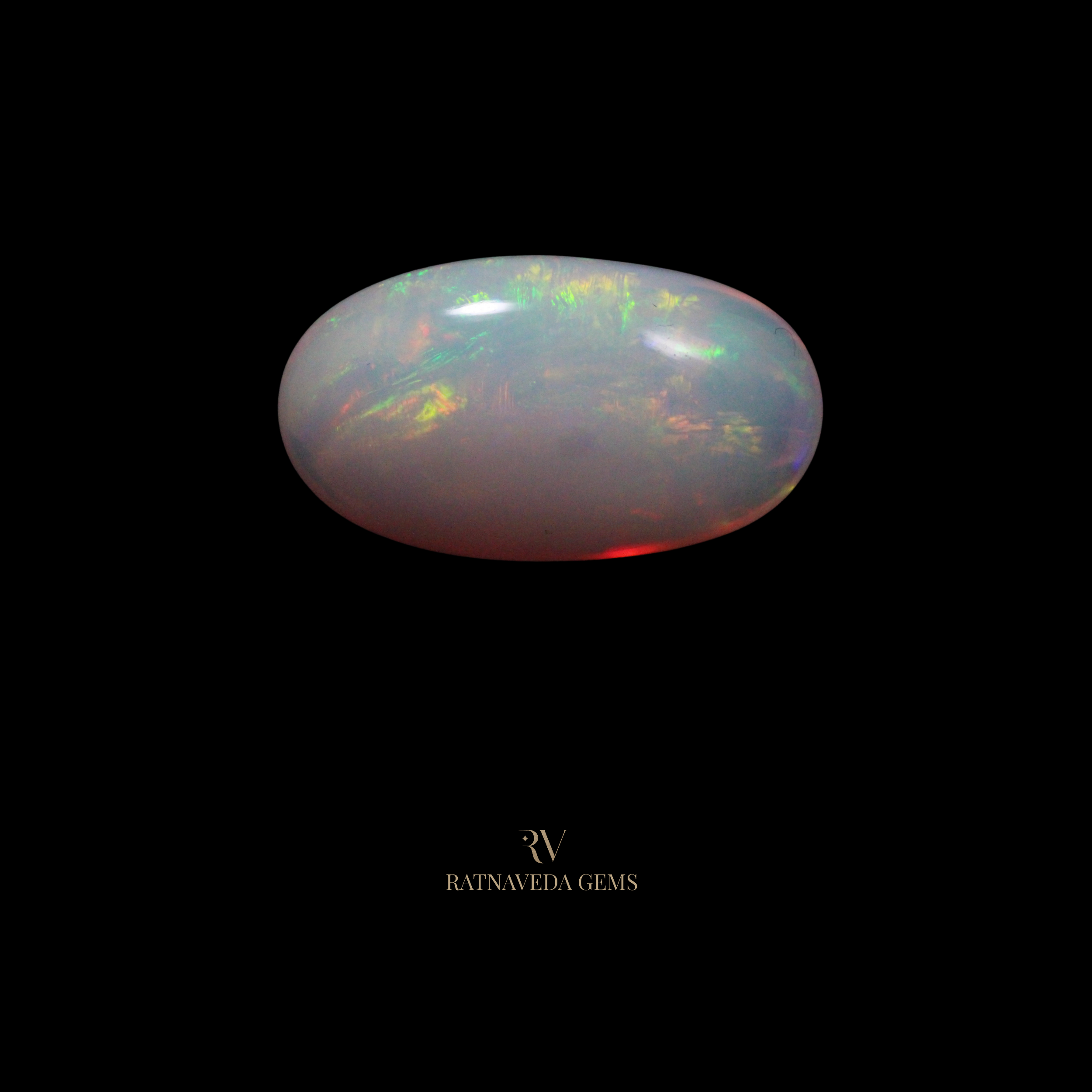 NATURAL OPAL (दूधिया) 10.61 CTS