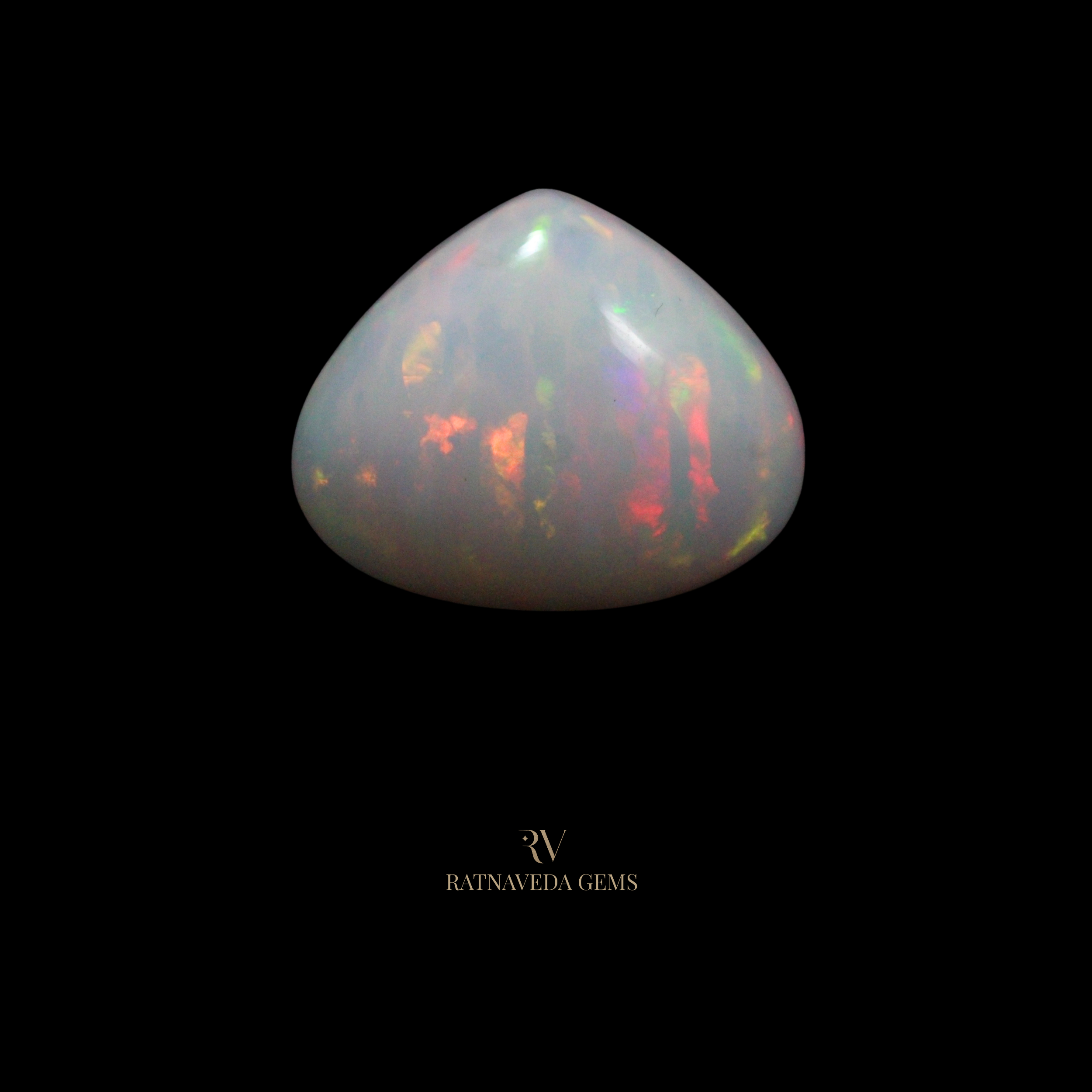 NATURAL OPAL (दूधिया) 12.71 CTS