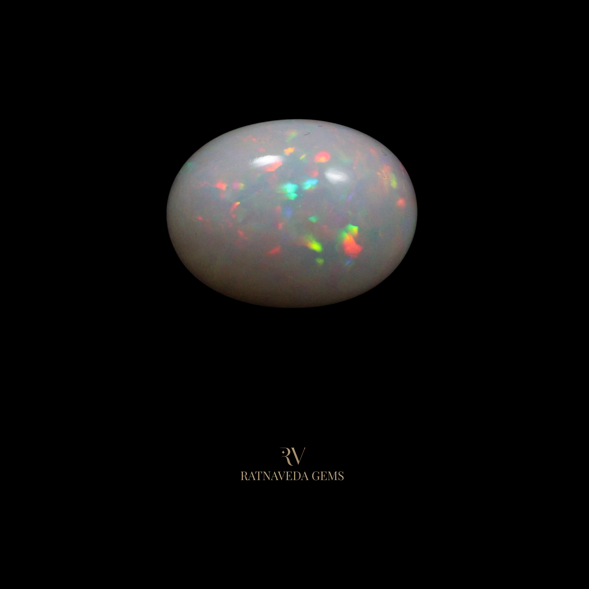 NATURAL OPAL (दूधिया) 20.60 CTS