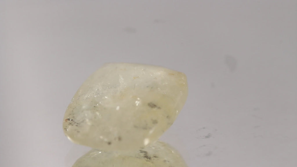 YELLOW SAPPHIRE (पुखराज) 9.78 CTS