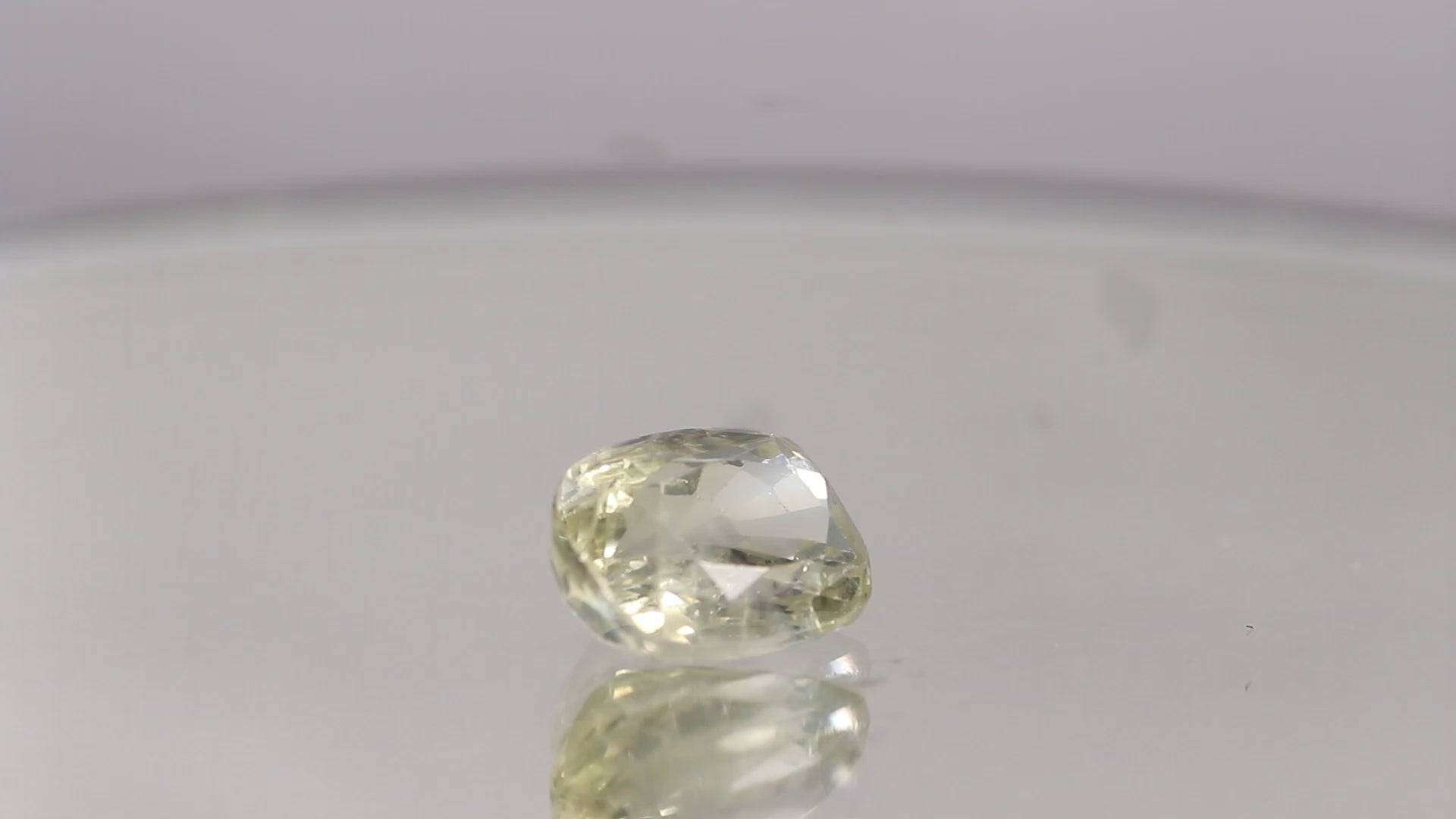 YELLOW SAPPHIRE (पुखराज) 3.48 CTS