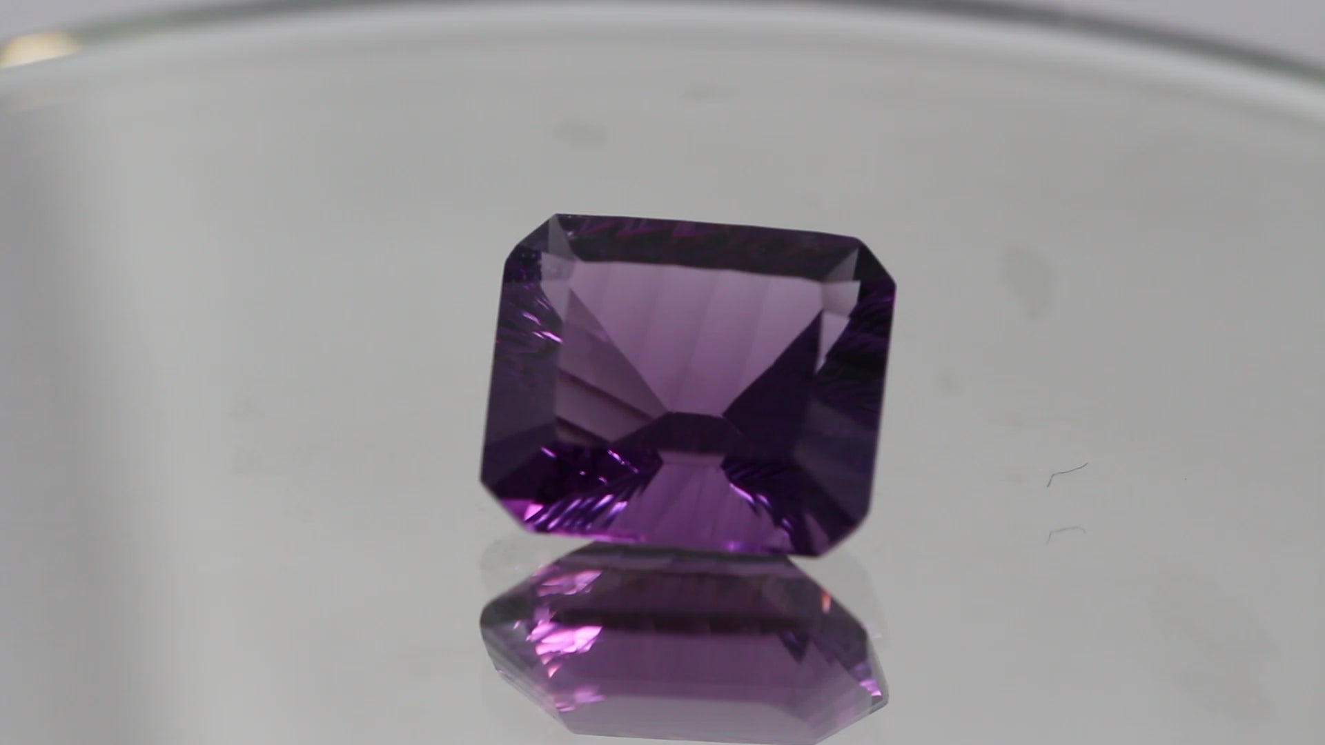 AMETHYST (जामुनिया) 7.21 CTS (AMT/16/AR)