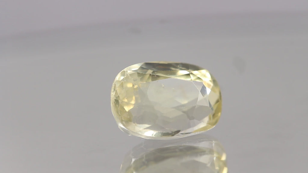 YELLOW SAPPHIRE (पुखराज) 4.02 CTS