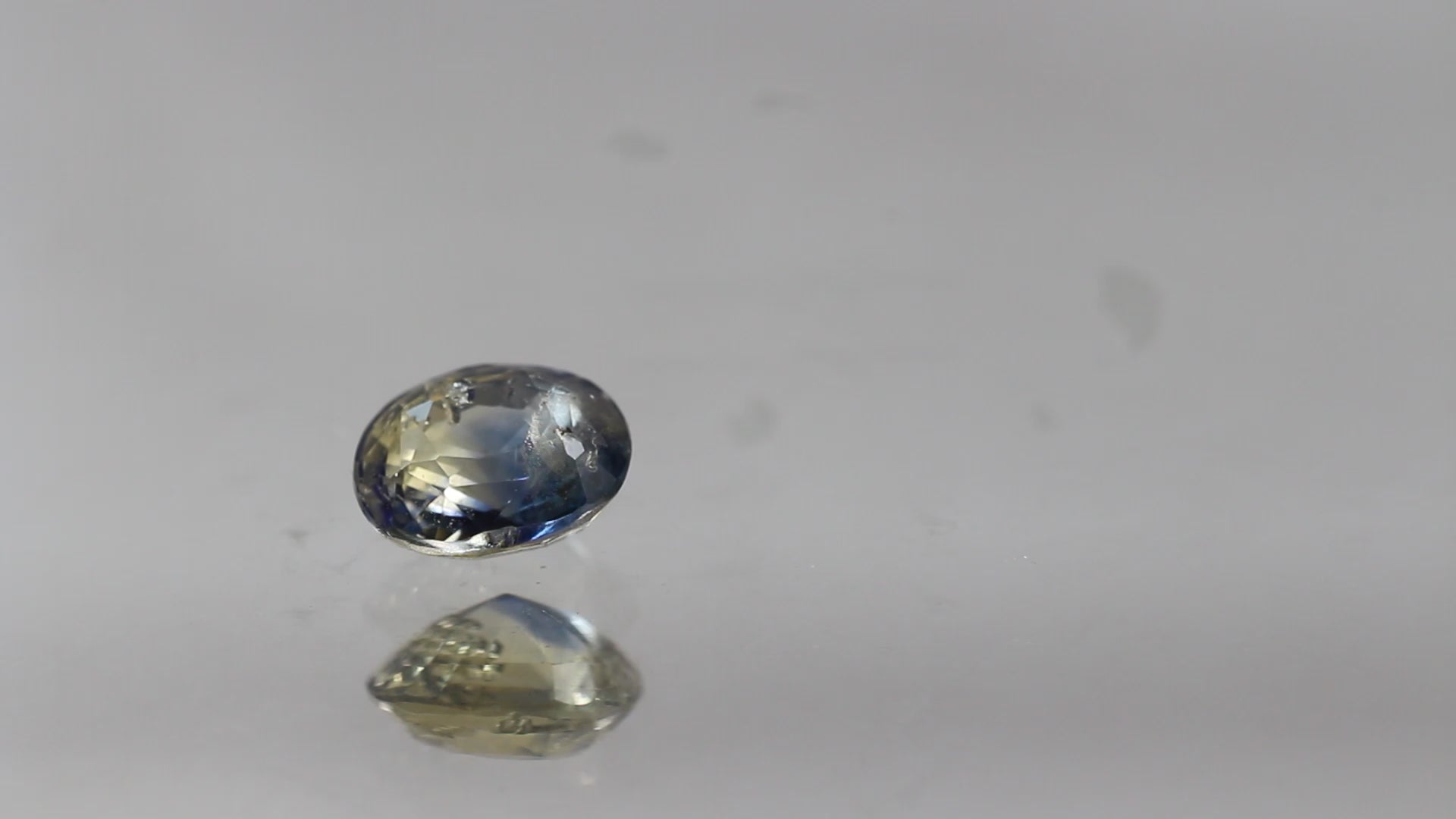 PITAMBARI YELLOW-BLUE SAPPHIRE (पीताम्बरी) 1.54 CTS