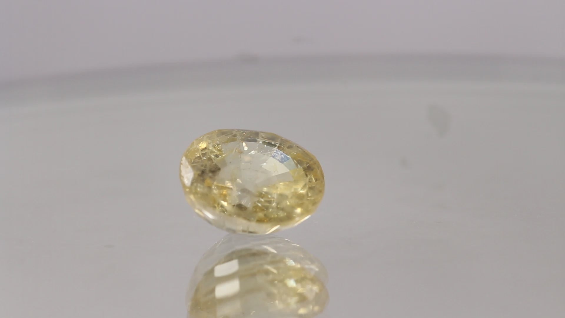 YELLOW SAPPHIRE (पुखराज) 3.06 CTS