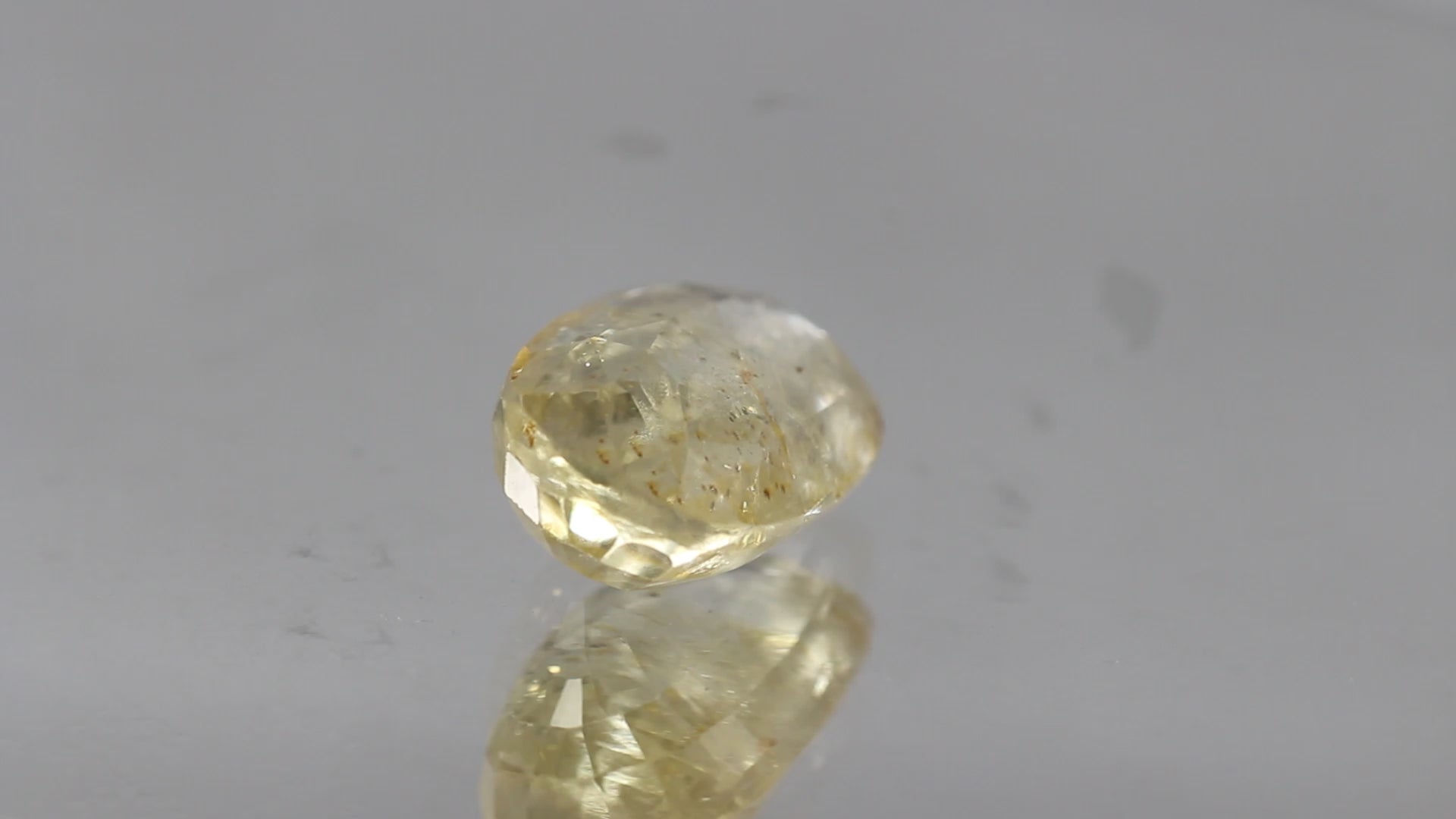 YELLOW SAPPHIRE (पुखराज) 6.55 CTS