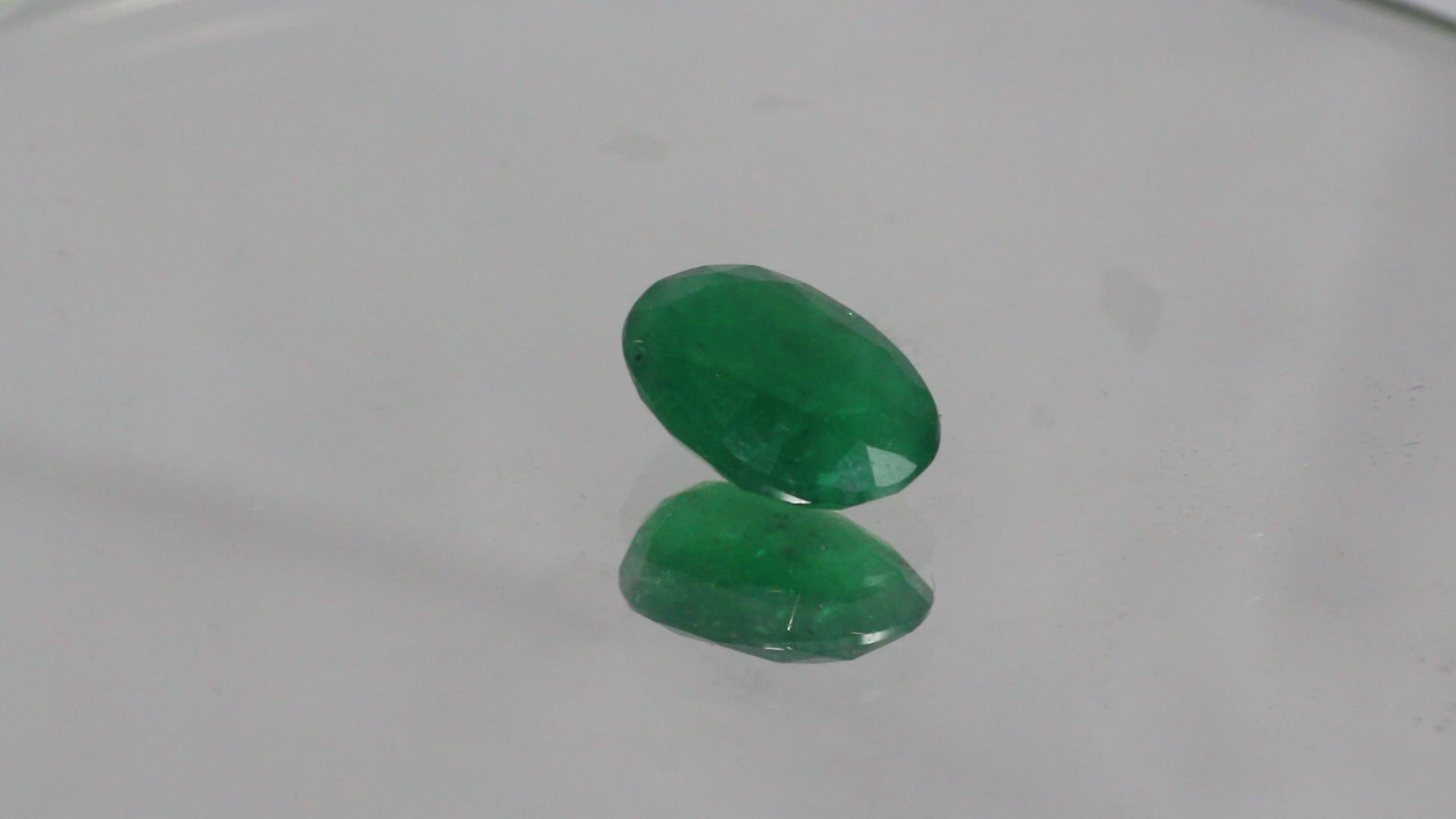 EMERALD (पन्ना) 4.27 CTS
