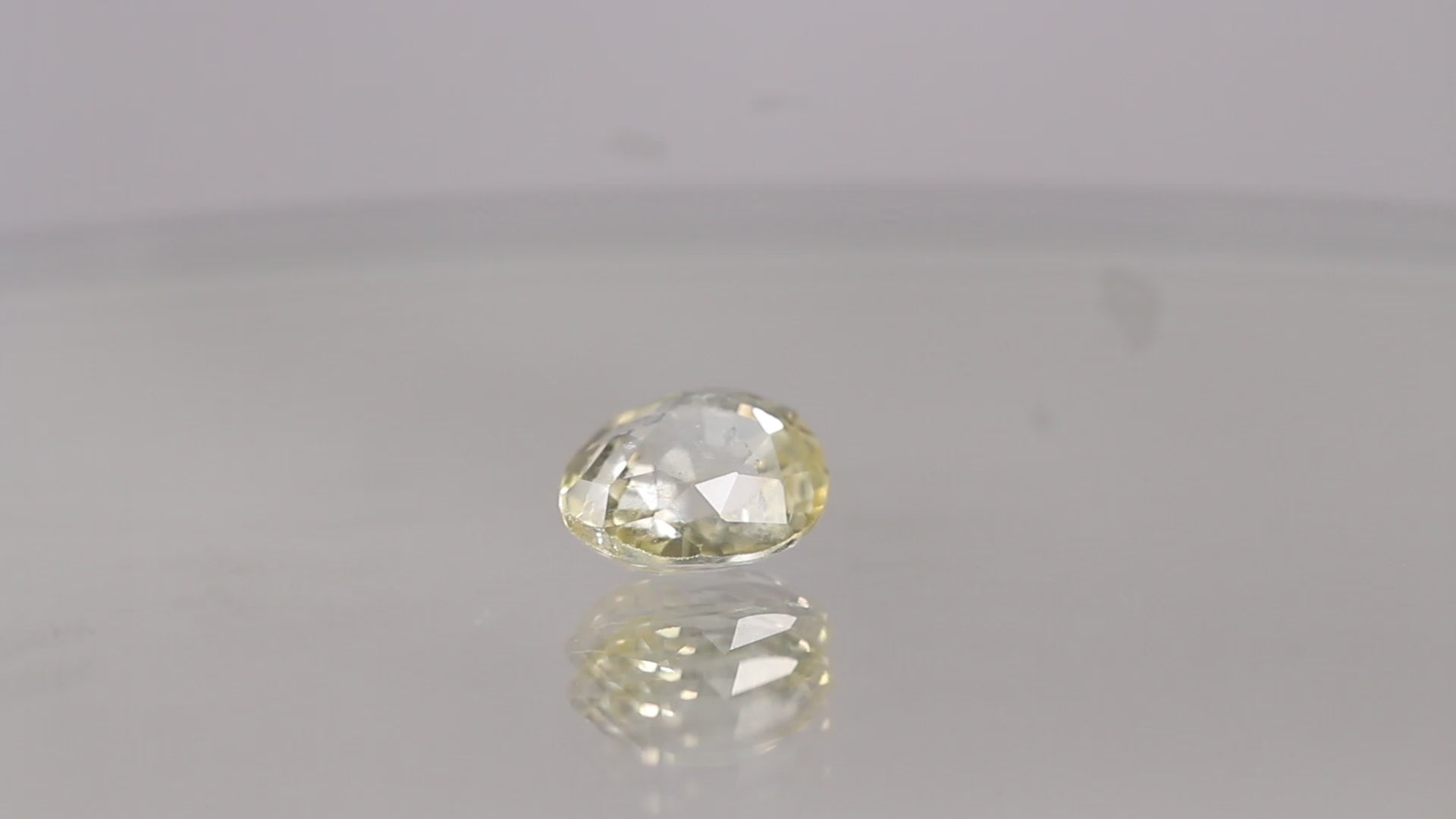 YELLOW SAPPHIRE (पुखराज) 1.43 CTS