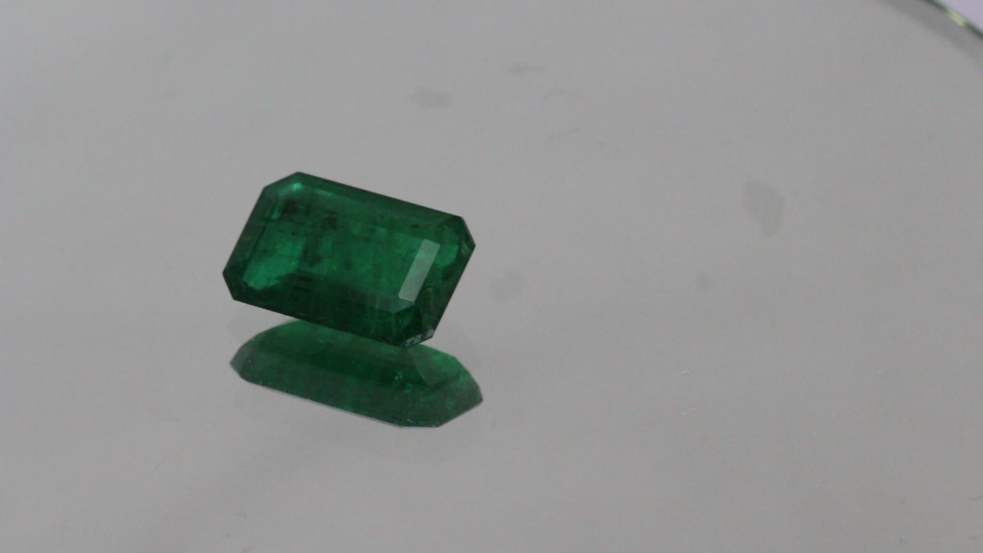 ZAMBIAN EMERALD (पन्ना) 4.96 CTS