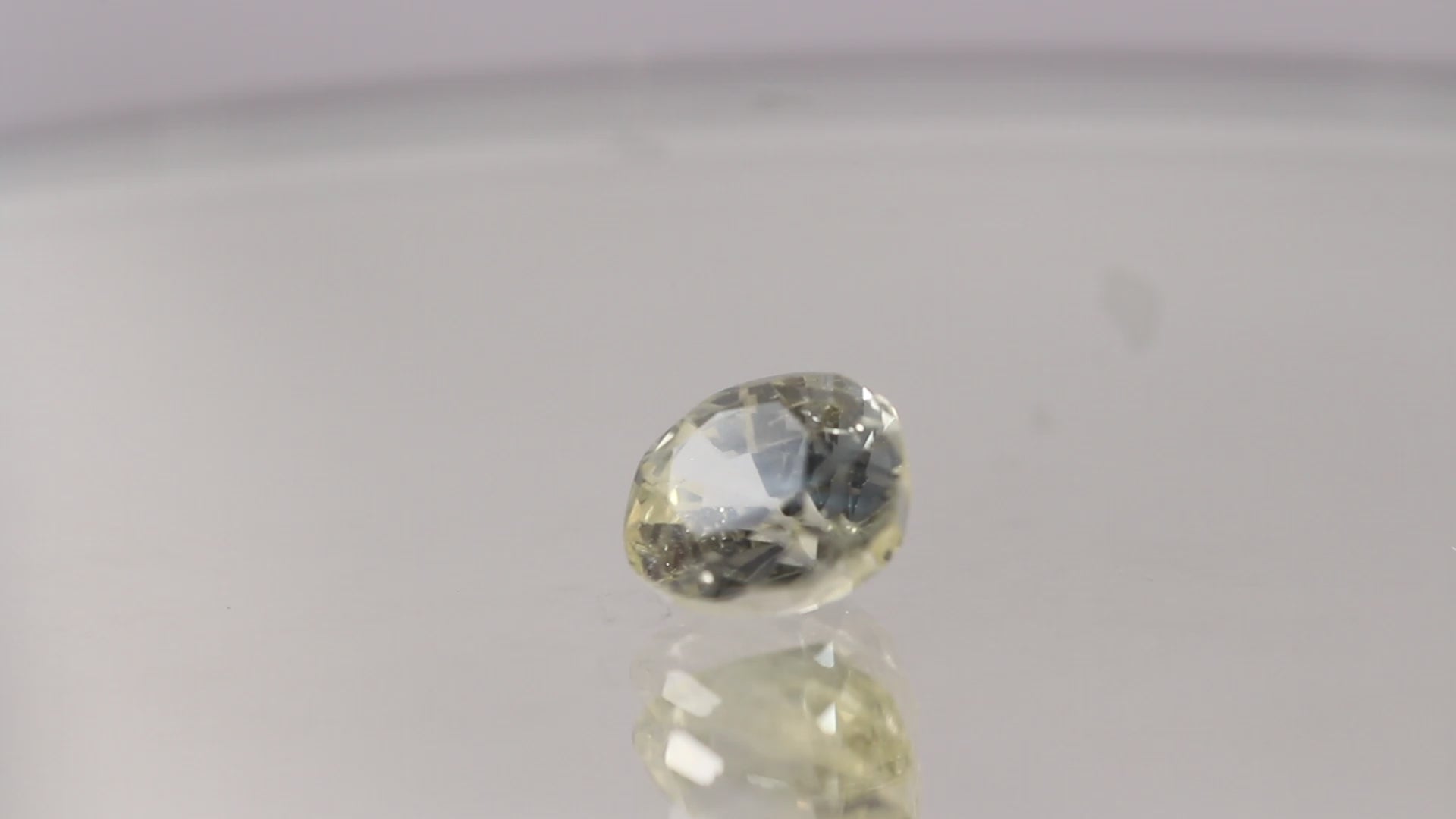 YELLOW SAPPHIRE (पुखराज) 1.60 CTS